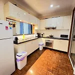 G Grape Room